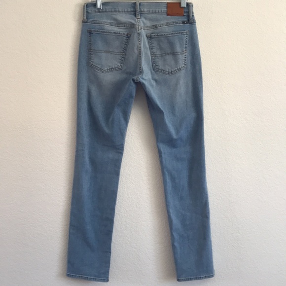 LUCKY BRAND SWEET STRAIGHT JEANS Size 27/4 MAKE AN OFFER! - Picture 2 of 7